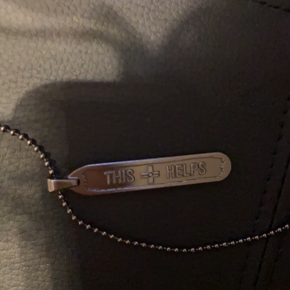 Devonne By Demi Lovato Tag Necklace - Picture 7 of 9